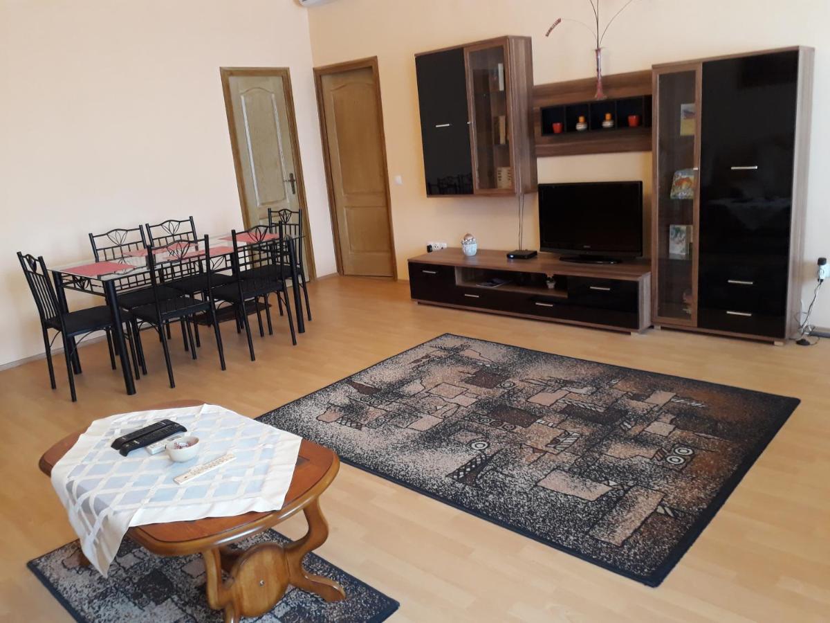 Piac Utcai Apartman 德布勒森 外观 照片